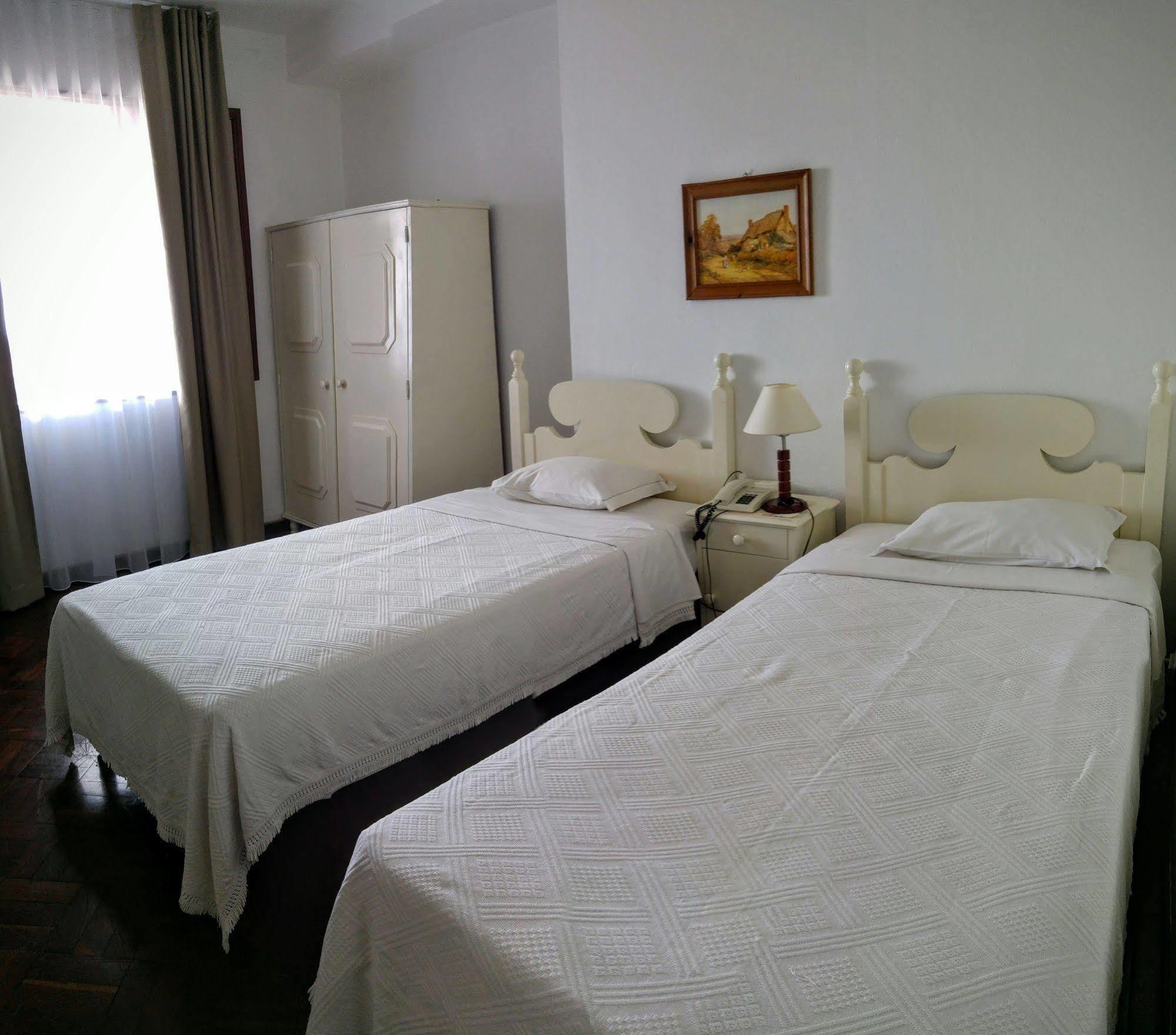 Pensao Residencial Vila Teresinha Funchal  Bagian luar foto