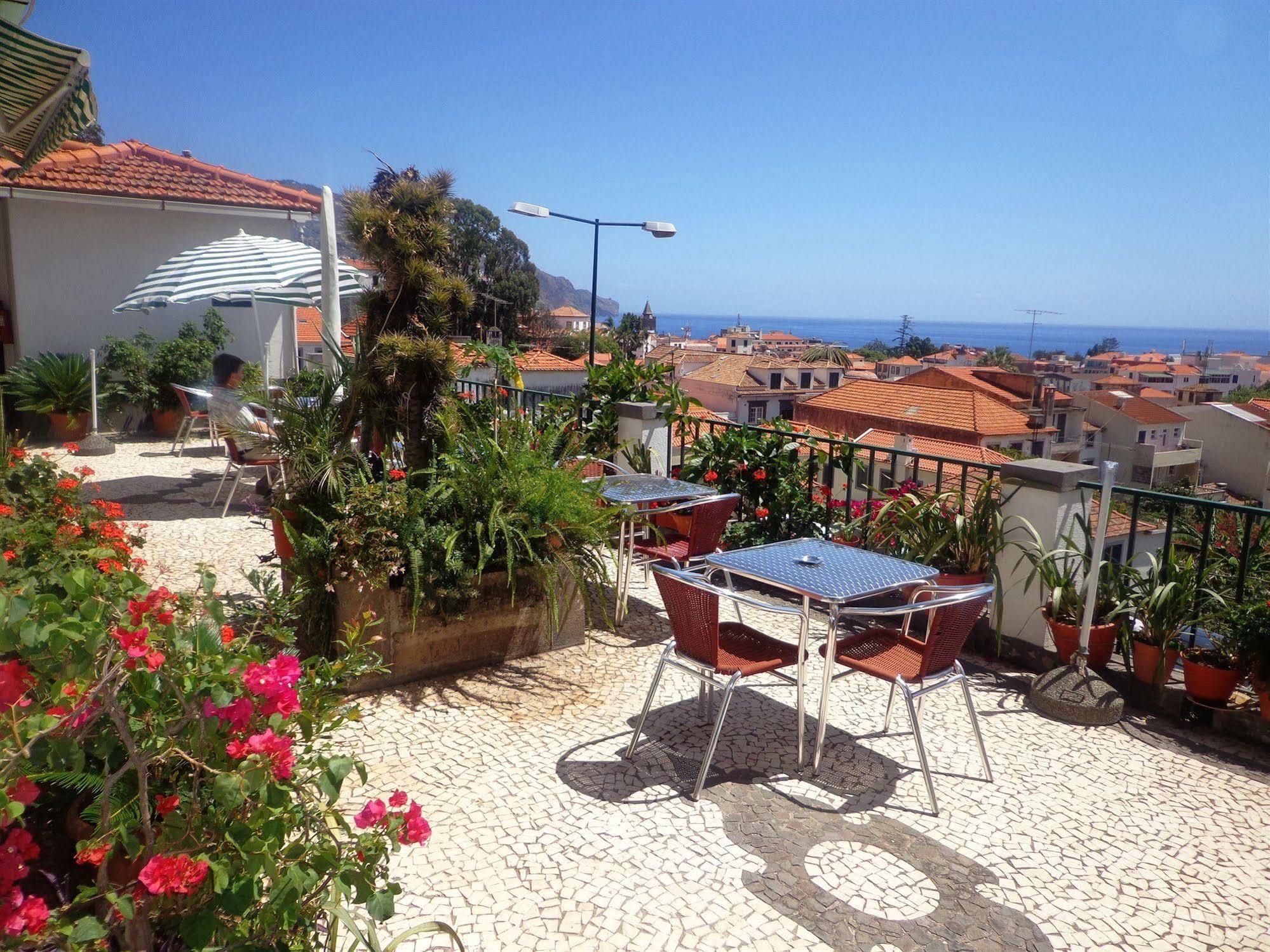 Pensao Residencial Vila Teresinha Funchal  Bagian luar foto