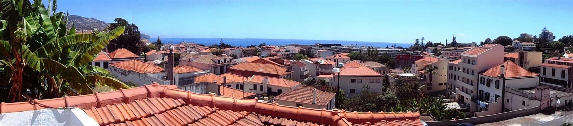 Pensao Residencial Vila Teresinha Funchal  Bagian luar foto