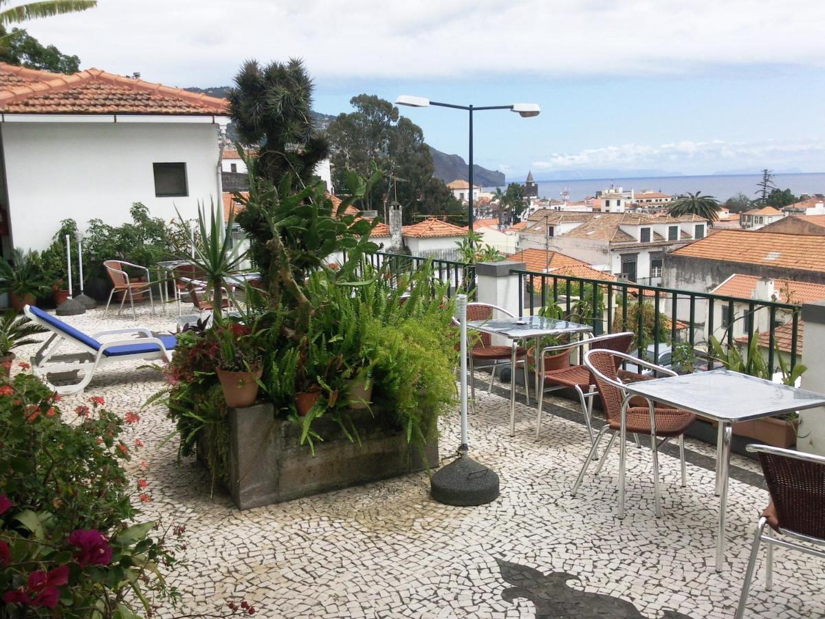 Pensao Residencial Vila Teresinha Funchal  Bagian luar foto