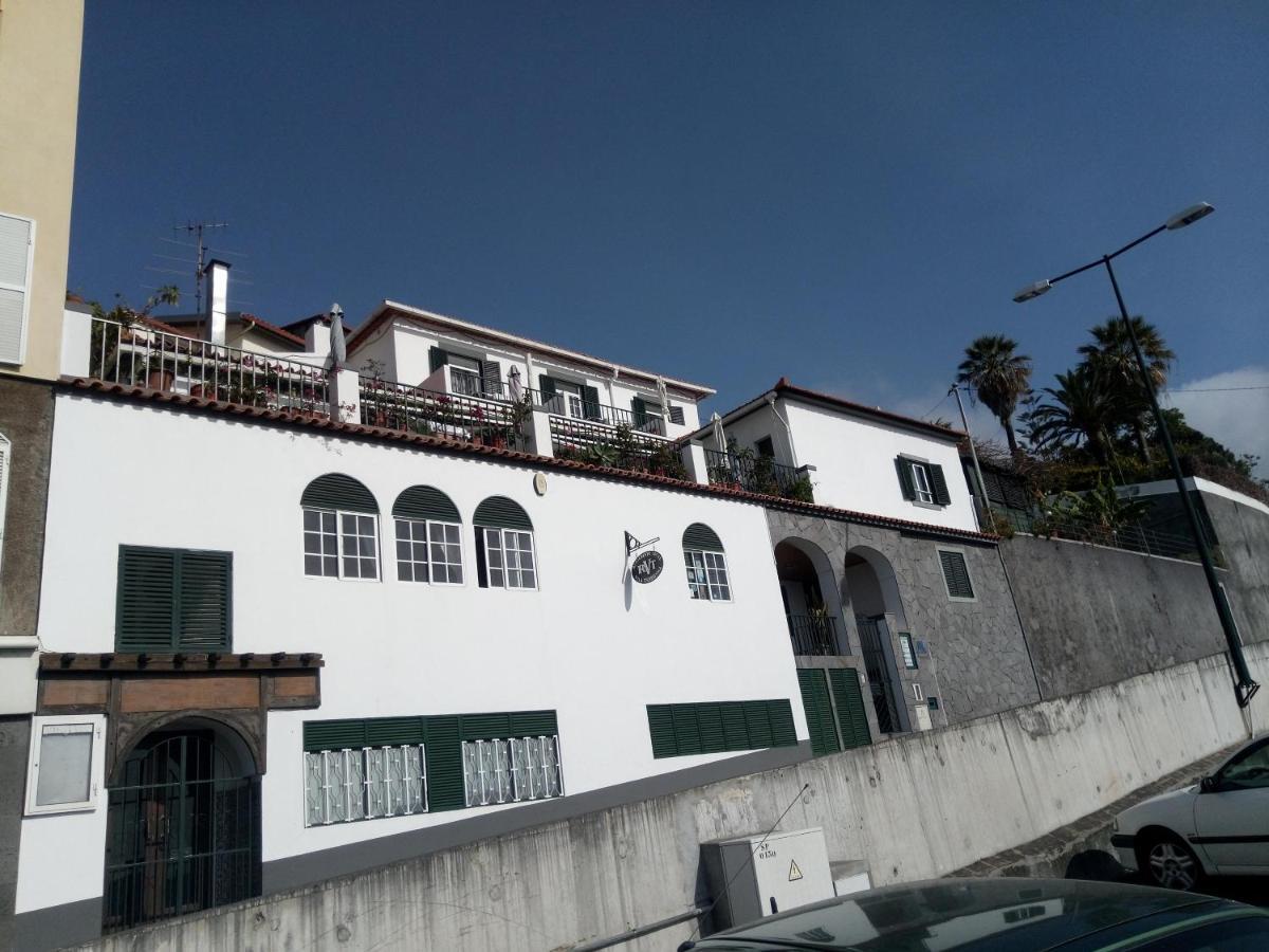 Pensao Residencial Vila Teresinha Funchal  Bagian luar foto